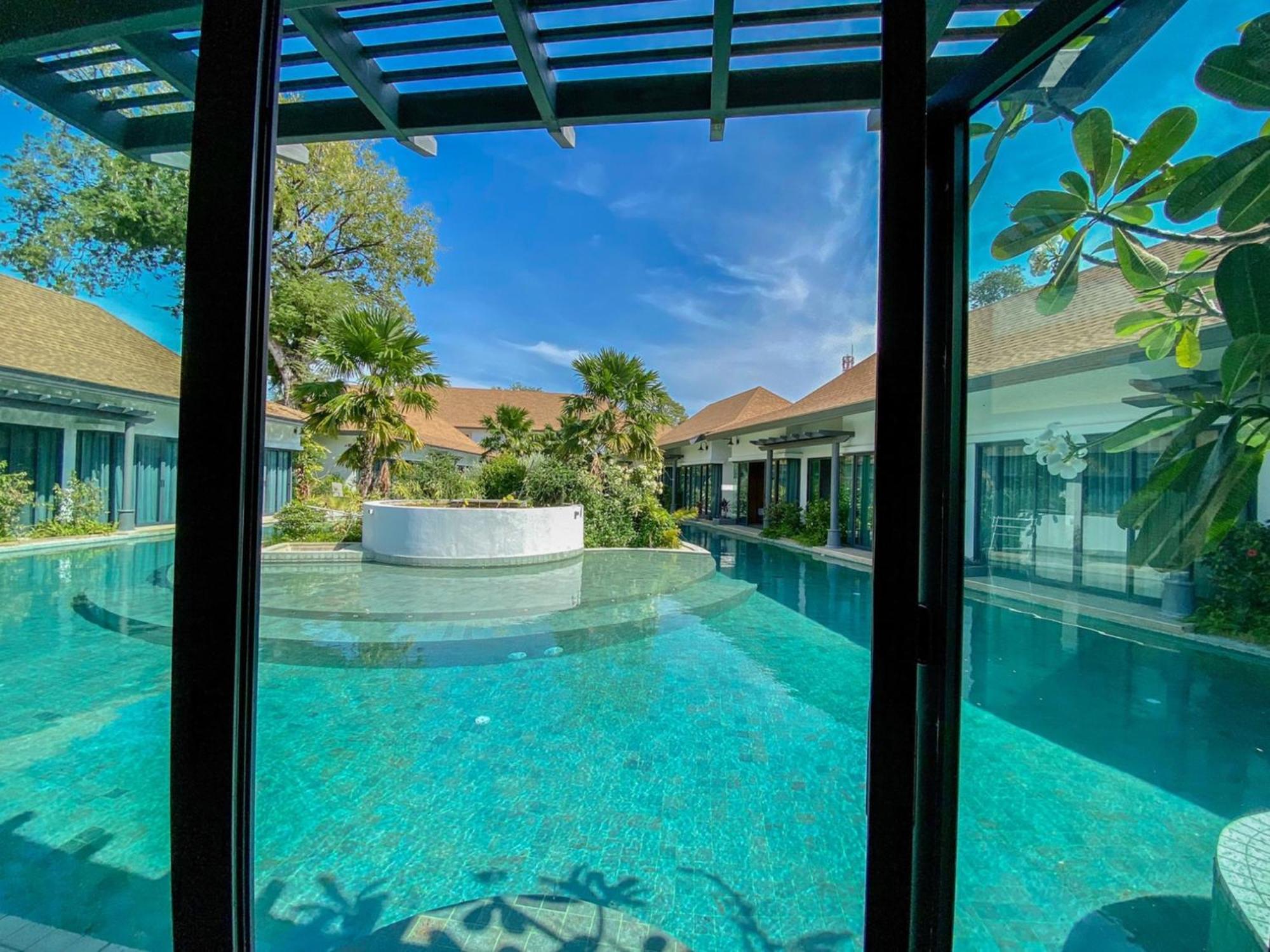 Tajh Pool Villas 찰롱 외부 사진