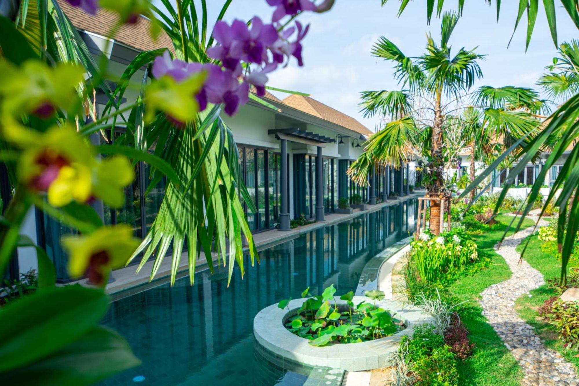 Tajh Pool Villas 찰롱 외부 사진